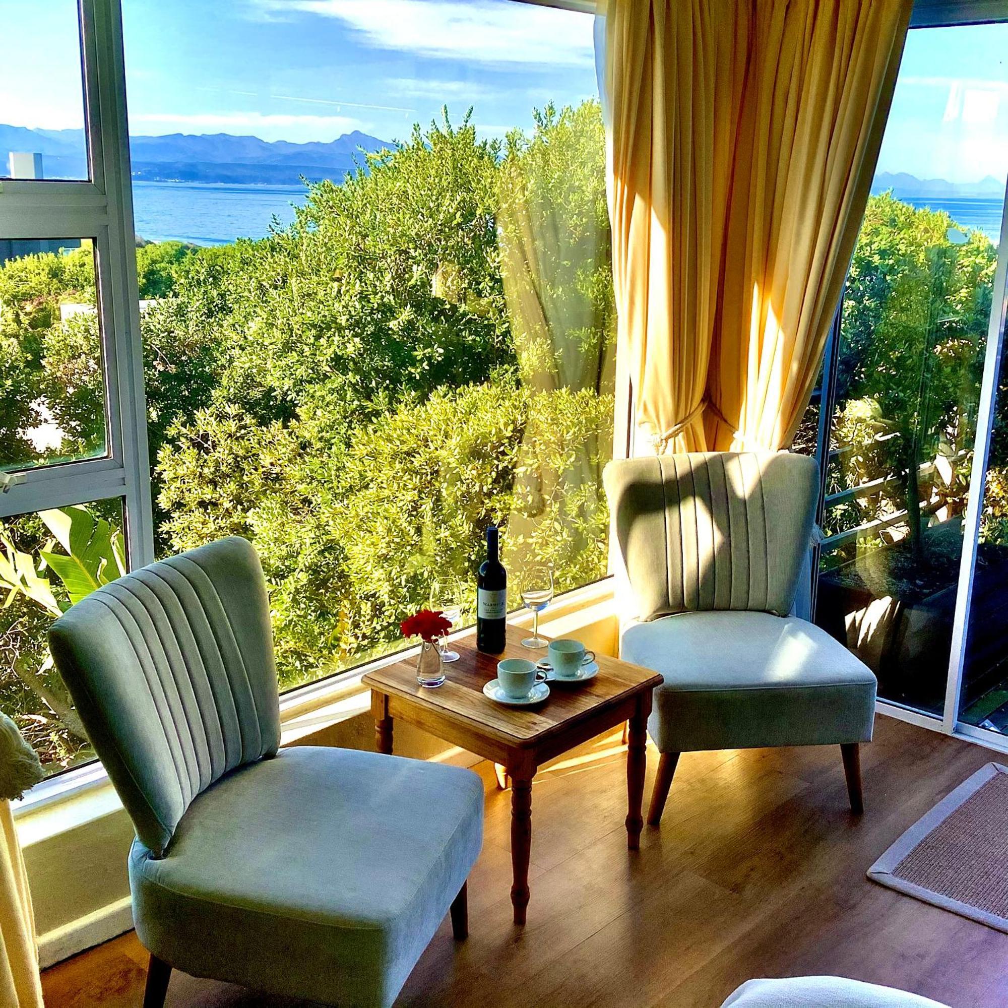 Dolphins' Playground Beachfront B&B Plettenberg Bay Exterior foto