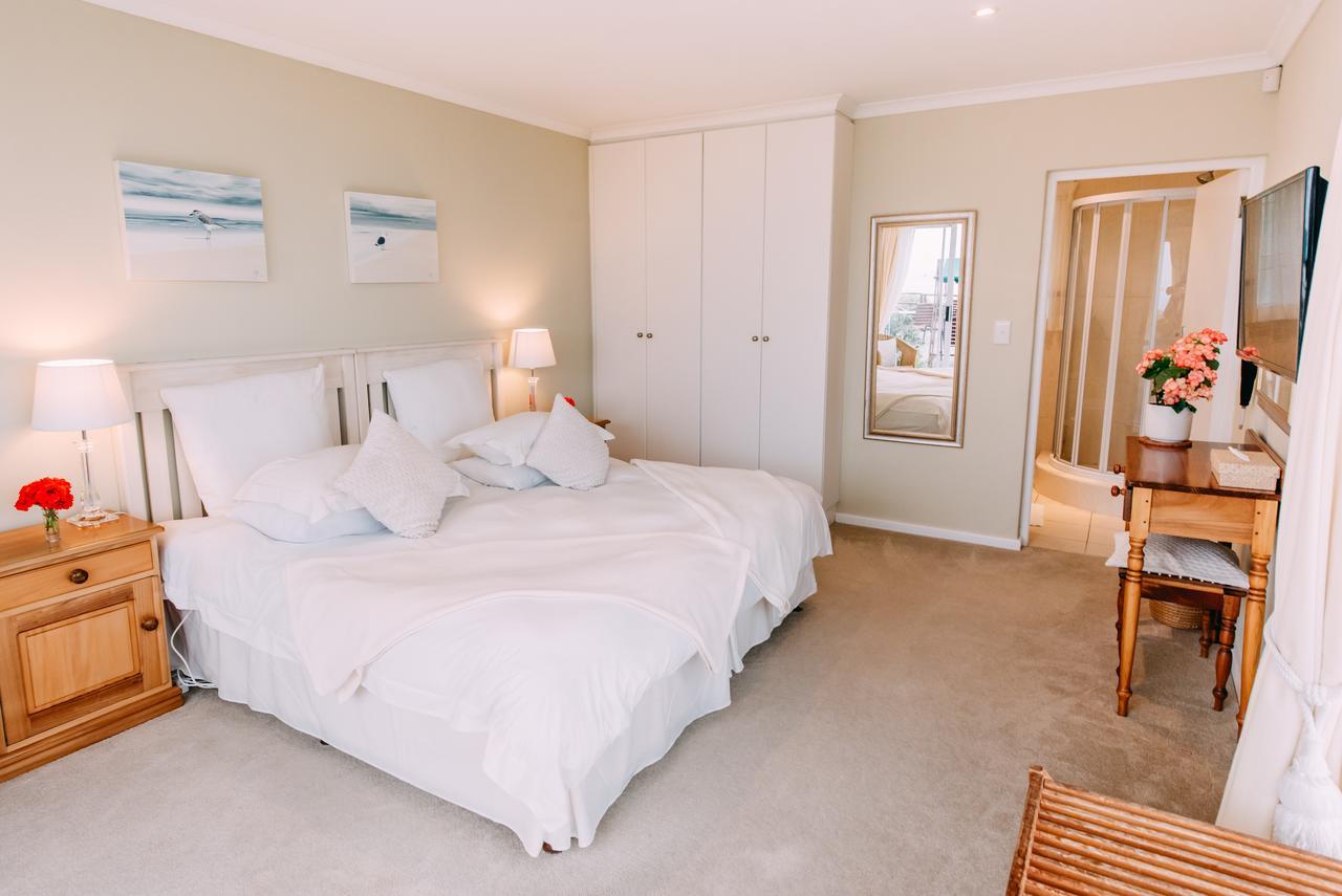 Dolphins' Playground Beachfront B&B Plettenberg Bay Exterior foto